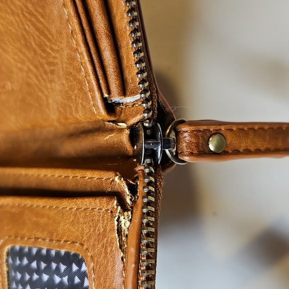 Vegan Leather Braided Brown Wristlet/Wallet Altar'd State - Picture 9 of 10